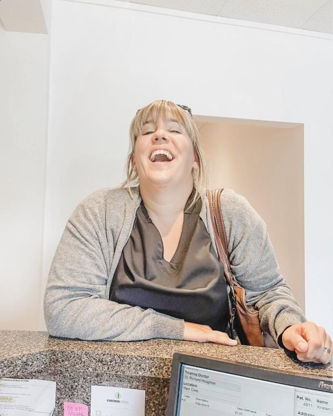 Kristin, all smiles after post-treatment recovery care at Function Health Clinic
